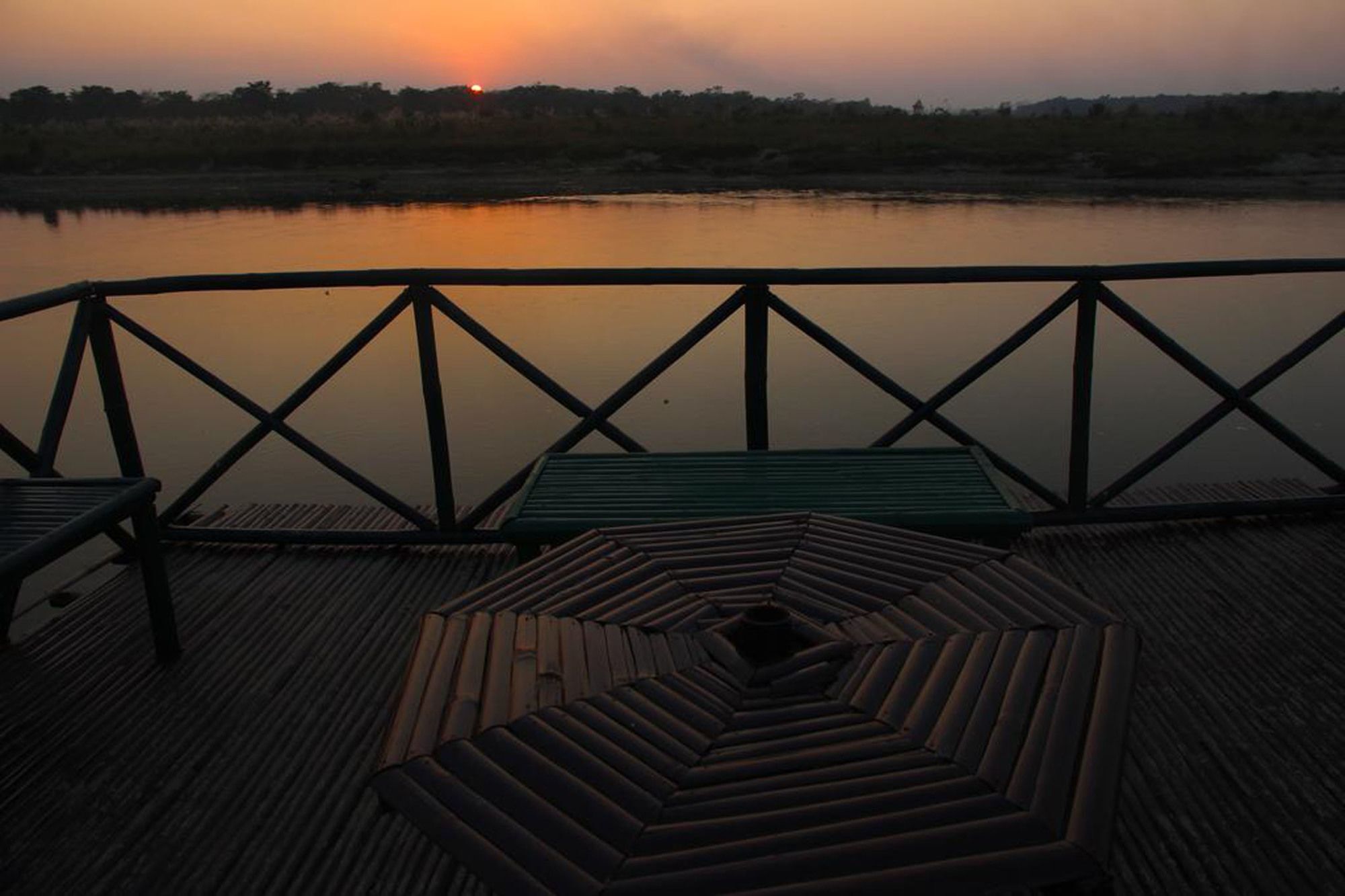 Jungle Sunset Camp Hotell Sauraha Eksteriør bilde